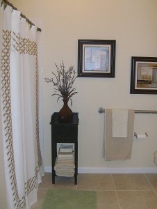 0060 Master Bathroom