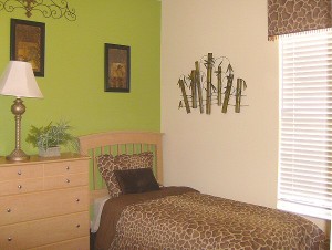 00840 twin bedroom