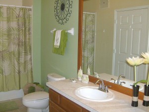 0090 Shared Bathroom